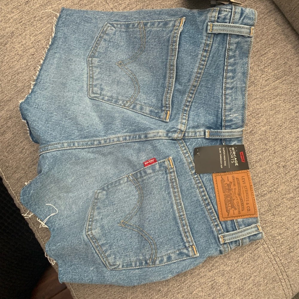 Levi’s shorts